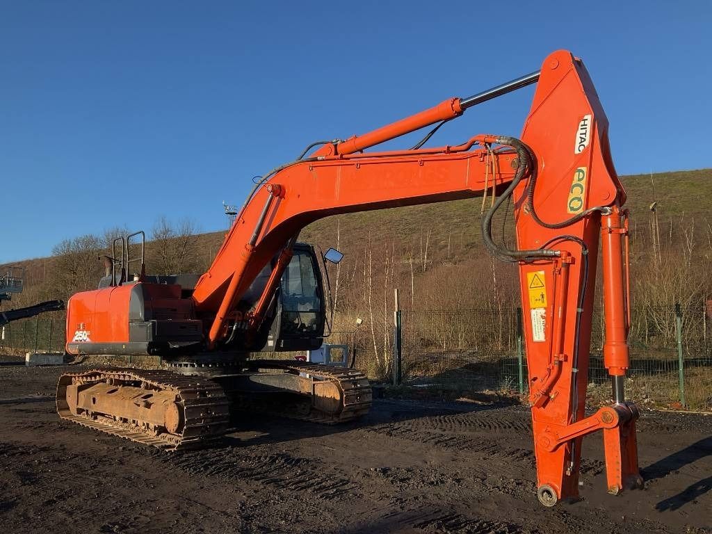 2018 Hitachi ZX250LC-6 crawler excavator, side view