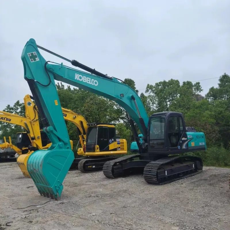 2019 Kobelco SK210 crawler excavator, side view 2019 Kobelco SK210 crawler excavator, side view
