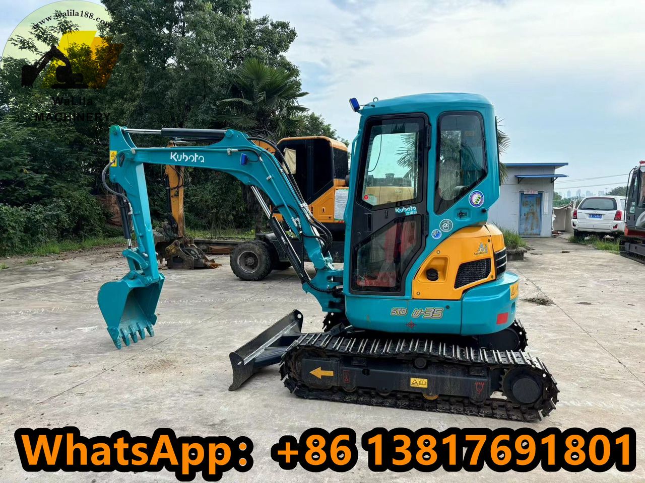 2022 Kubota U35 mini excavator, side view 2022 Kubota U35 mini excavator, side view