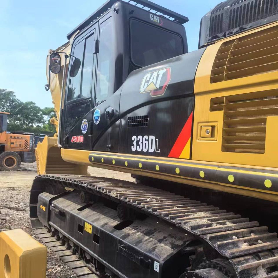 2020 Caterpillar 336DL crawler excavator side view