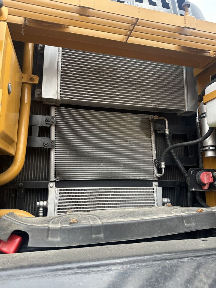 2023 Sany SY245C crawler excavator engine compartment cooling system 2023 Sany SY245C crawler excavator engine compartment cooling system
