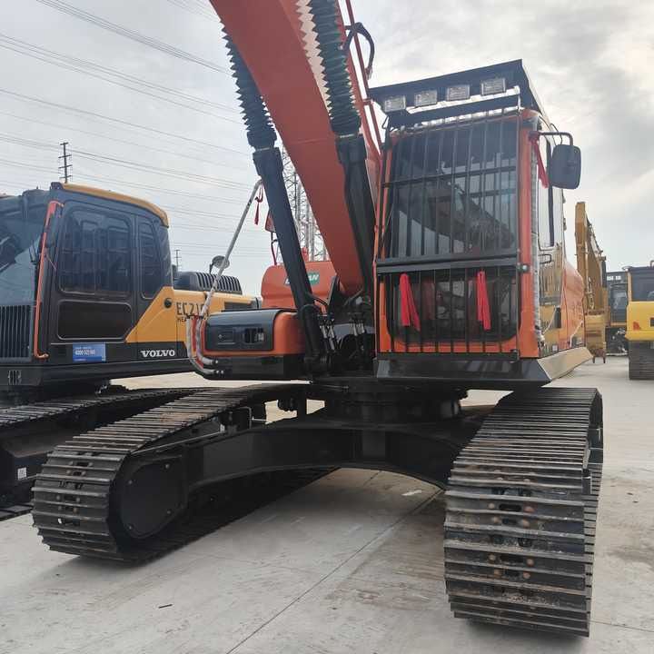 2020 Doosan DX300 crawler excavator front view