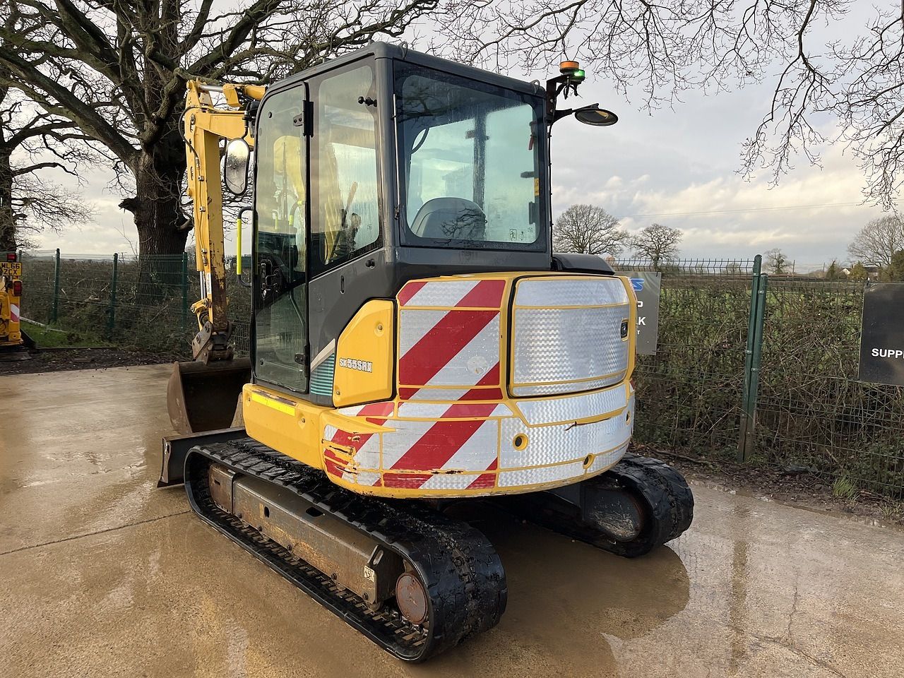2021 Kobelco SK55SRX-6E mini excavator rear view 2021 Kobelco SK55SRX-6E mini excavator rear view