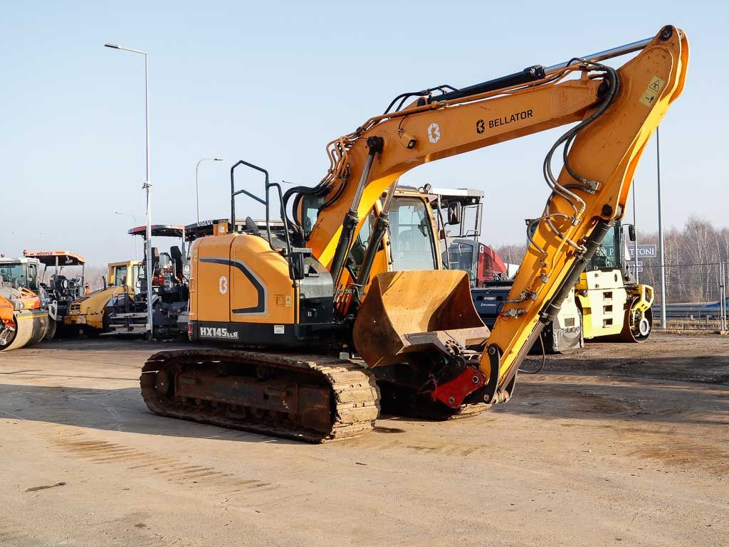 2018 Hyundai HX145LCR crawler excavator, side view 2018 Hyundai HX145LCR crawler excavator, side view
