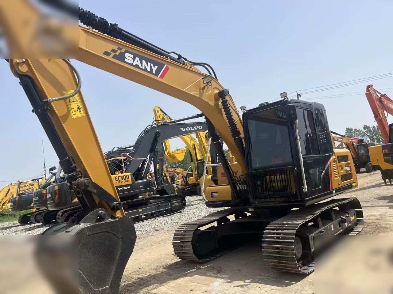 2022 Sany SY135C crawler excavator, front three-quarter view 2022 Sany SY135C crawler excavator, front three-quarter view