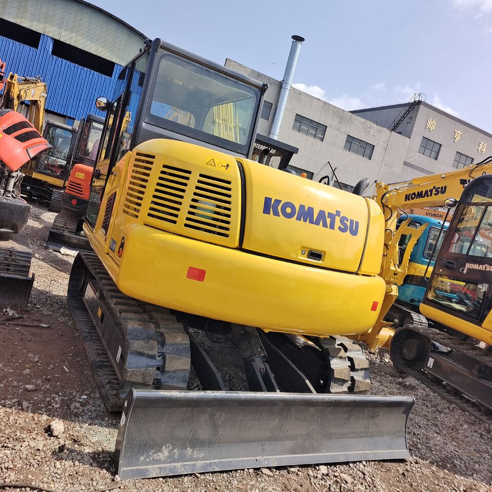 2024 Komatsu PC70-8 crawler excavator, rear three-quarter view 2024 Komatsu PC70-8 crawler excavator, rear three-quarter view