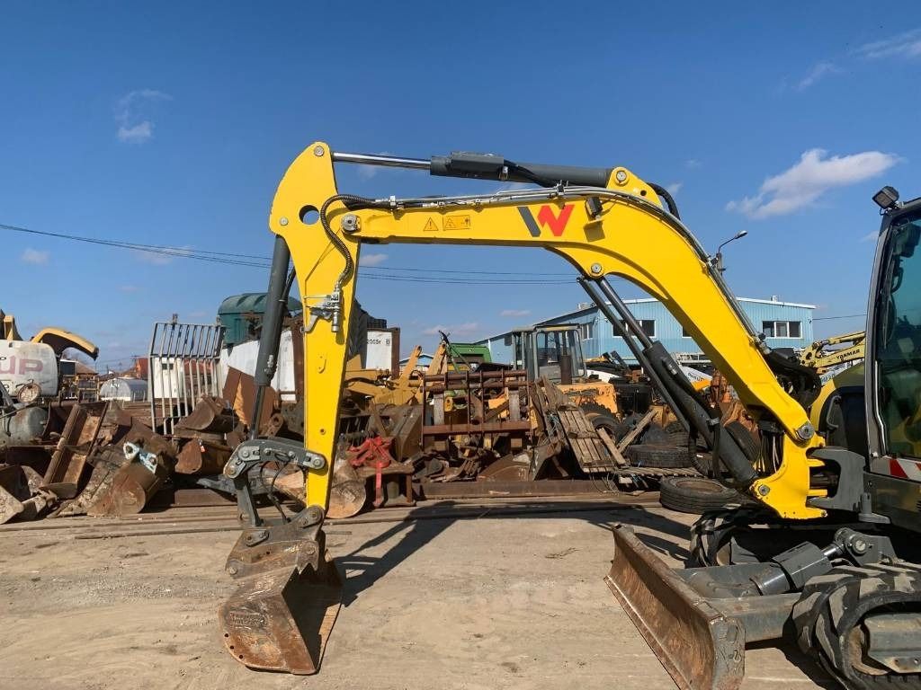 2020 Wacker Neuson ET65 mini excavator side view 2020 Wacker Neuson ET65 mini excavator side view