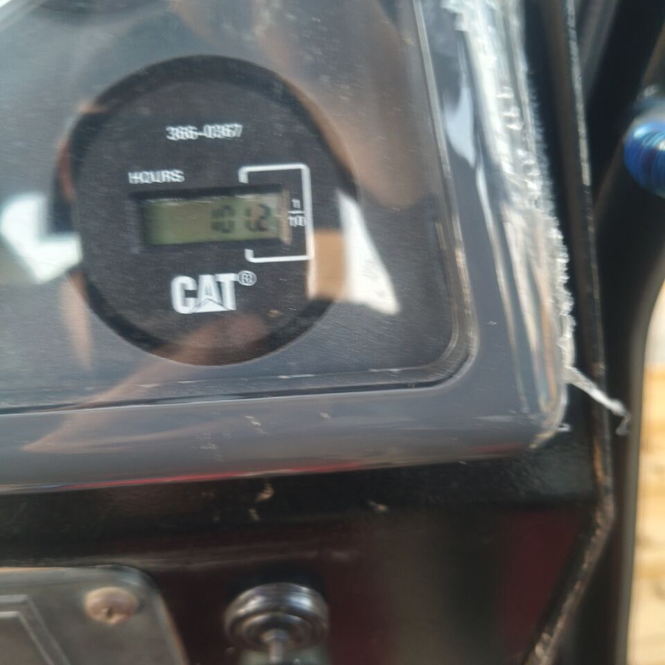 2024 Caterpillar D7G Crawler Excavator hour meter view