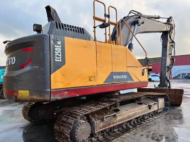 2015 Volvo EC250ENL crawler excavator, rear three-quarter view
