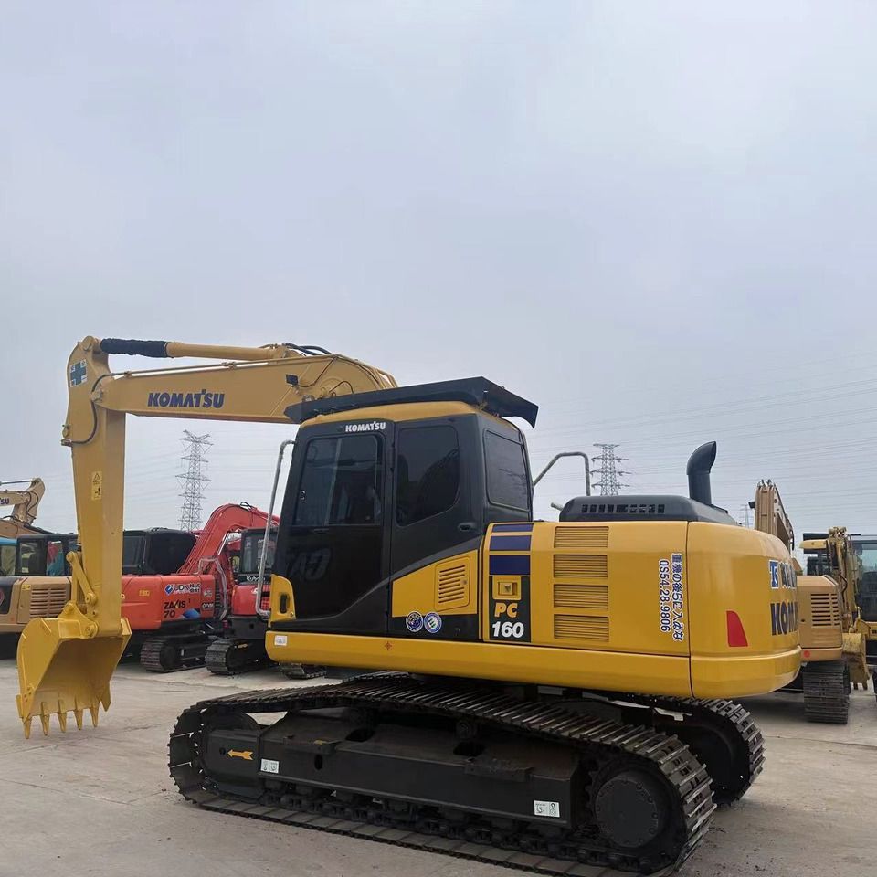 2023 Komatsu PC160 crawler excavator, side view 2023 Komatsu PC160 crawler excavator, side view