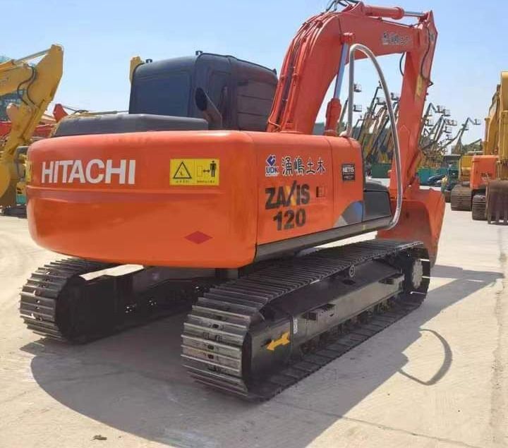 2020 Hitachi Zaxis 120 crawler excavator rear view 2020 Hitachi Zaxis 120 crawler excavator rear view