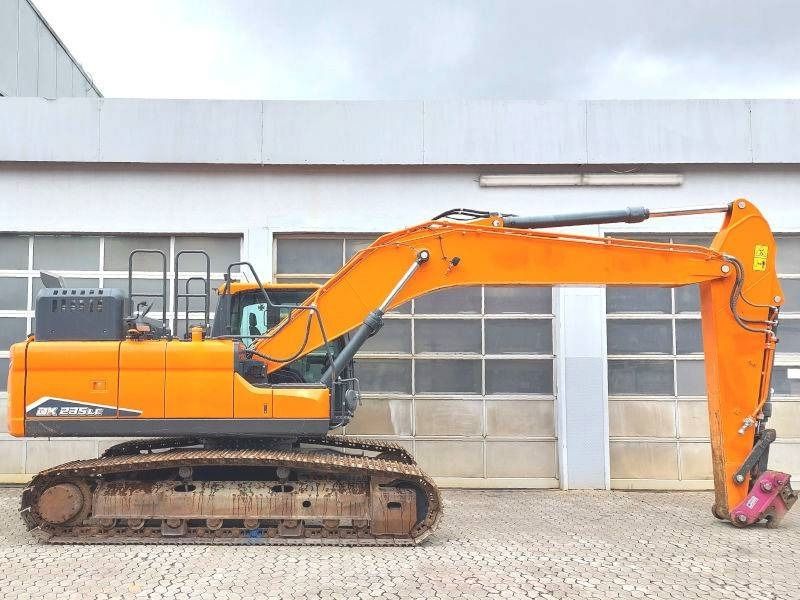 2021 Doosan DX235 LC-7 crawler excavator, side profile view 2021 Doosan DX235 LC-7 crawler excavator, side profile view
