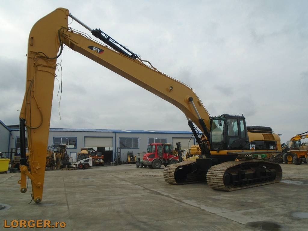 2009 Caterpillar 336D crawler excavator, side profile view 2009 Caterpillar 336D crawler excavator, side profile view