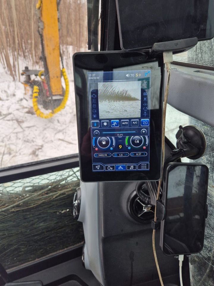 2023 Sany SY135C crawler excavator interior monitor view 2023 Sany SY135C crawler excavator interior monitor view