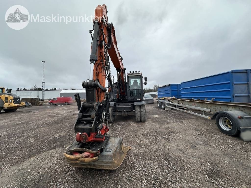 2019 Doosan DX165W-5 wheel excavator front view 2019 Doosan DX165W-5 wheel excavator front view