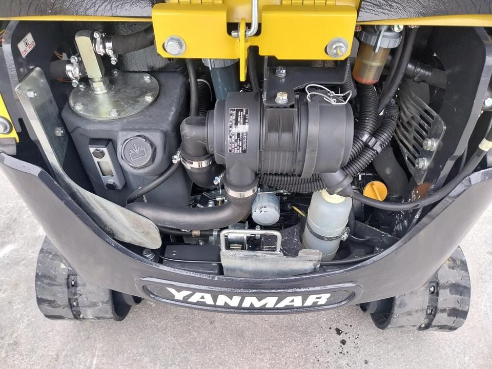 2019 Takeuchi SV 18 mini excavator engine compartment view 2019 Takeuchi SV 18 mini excavator engine compartment view