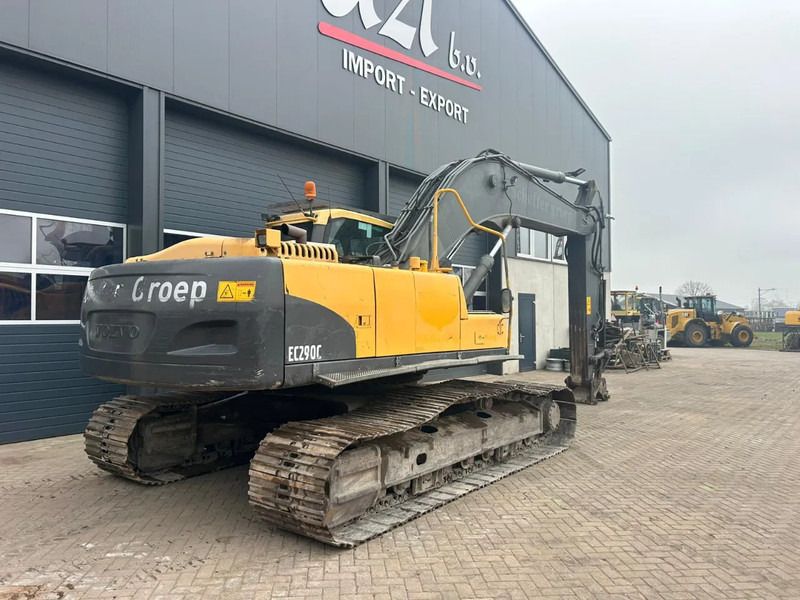 2008 Volvo EC290CL crawler excavator, rear three-quarter view