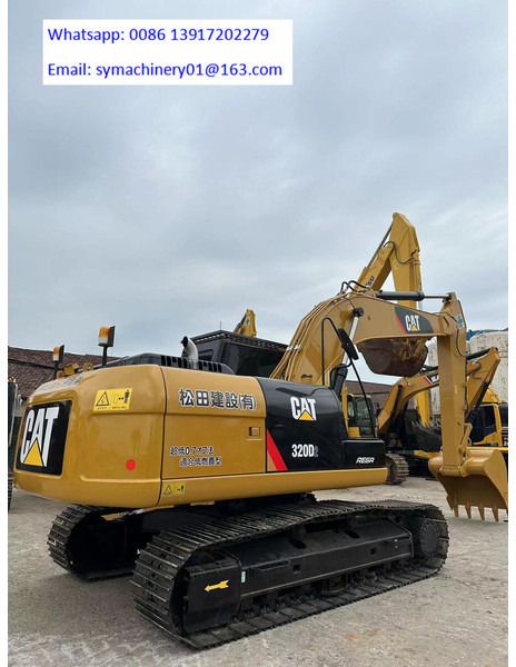 2024 Caterpillar 320D2 Raupenbagger, Heck-Dreiviertelansicht
