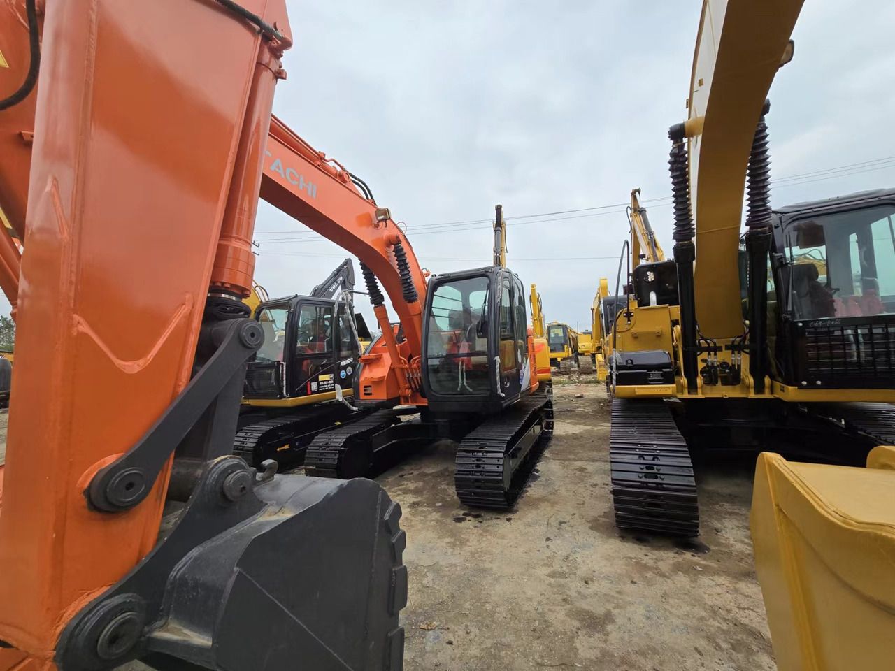 2024 Hitachi ZX135US crawler excavator, front three-quarter view 2024 Hitachi ZX135US crawler excavator, front three-quarter view