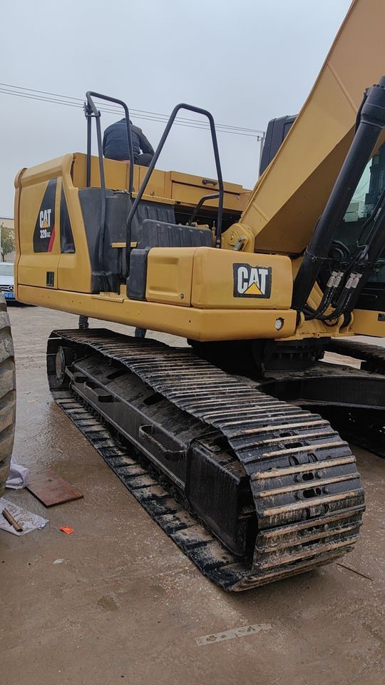 2021 Caterpillar 320GC crawler excavator side view