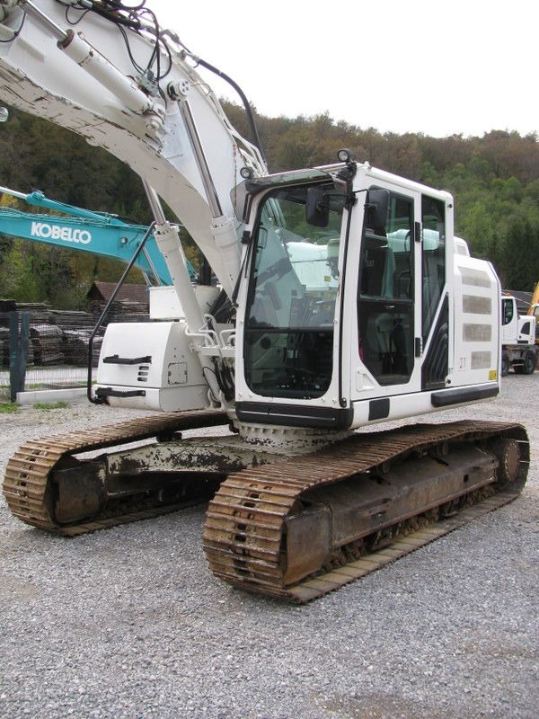 2014 Caterpillar 320EL crawler excavator, side view