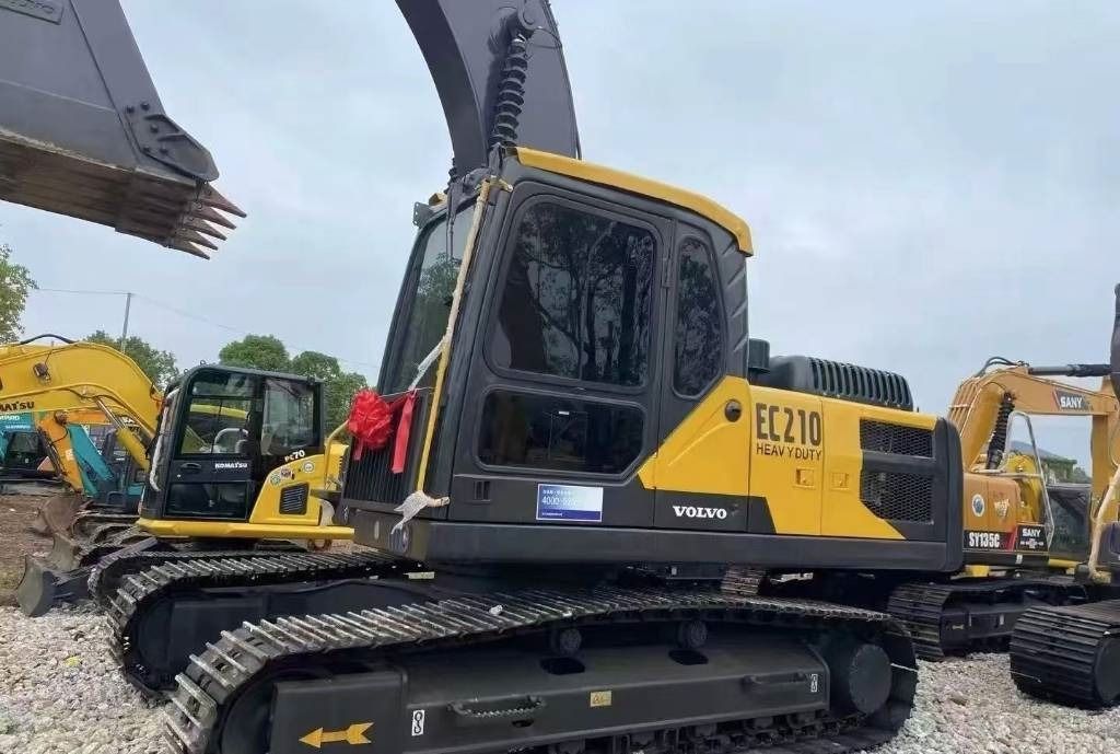 2024 Volvo EC210 crawler excavator side view 2024 Volvo EC210 crawler excavator side view