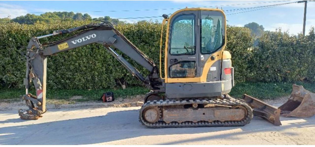 2012 Volvo ECR58 crawler excavator, side view 2012 Volvo ECR58 crawler excavator, side view
