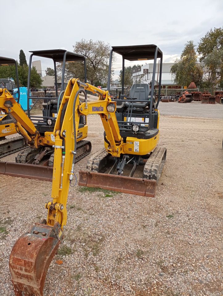2023 Komatsu PC16R-3HS mini excavator, front three-quarter view 2023 Komatsu PC16R-3HS mini excavator, front three-quarter view