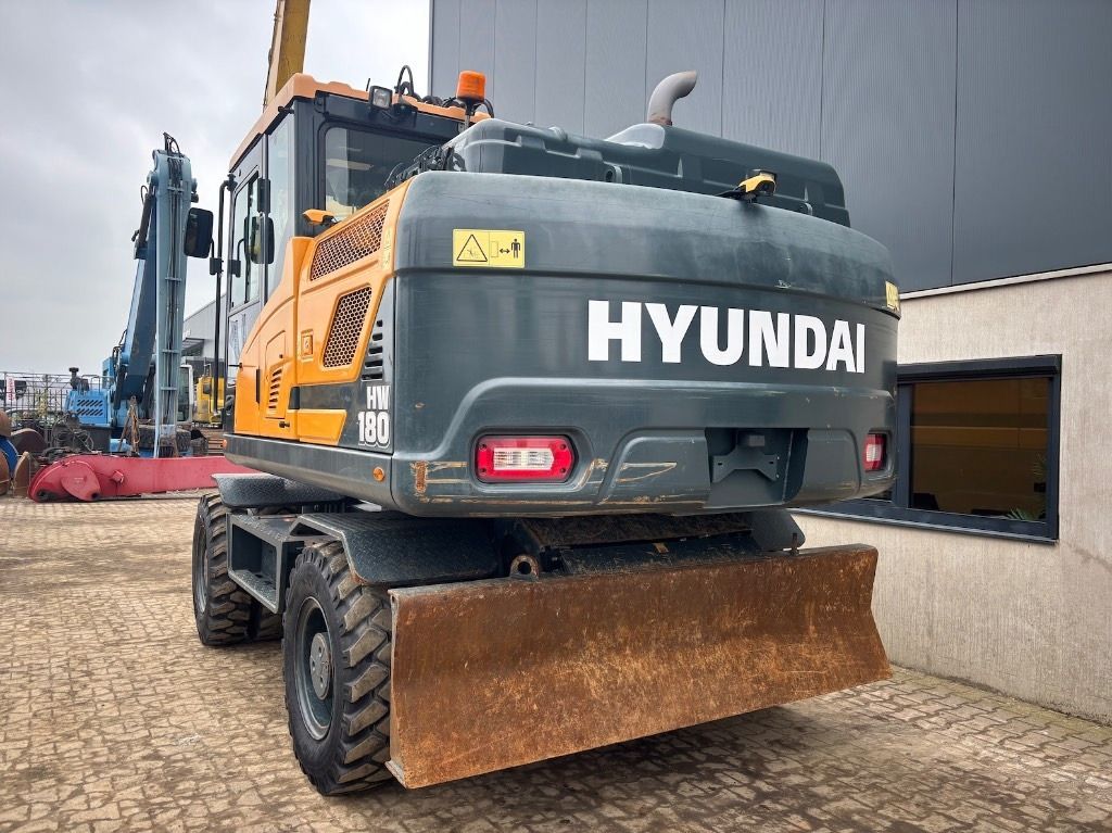 2020 Hyundai HW180 wheel excavator rear view