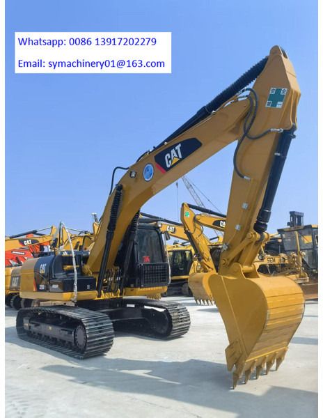 Excavadora de orugas Caterpillar 320D2 2026, vista de perfil lateral Excavadora de orugas Caterpillar 320D2 2026, vista de perfil lateral