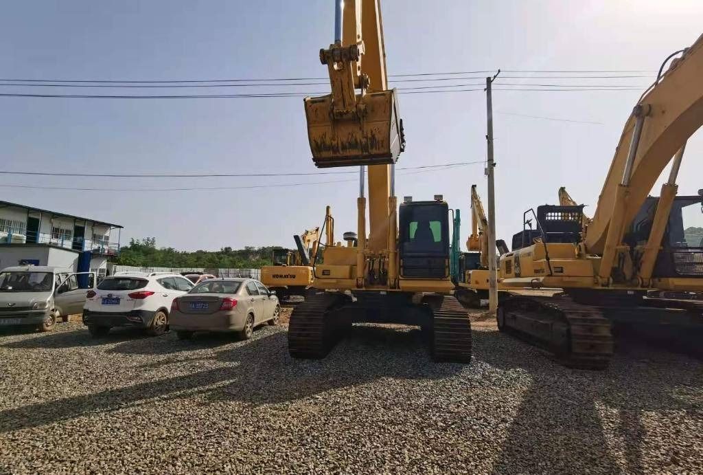 2024 Komatsu PC350-7 crawler excavator, front view 2024 Komatsu PC350-7 crawler excavator, front view