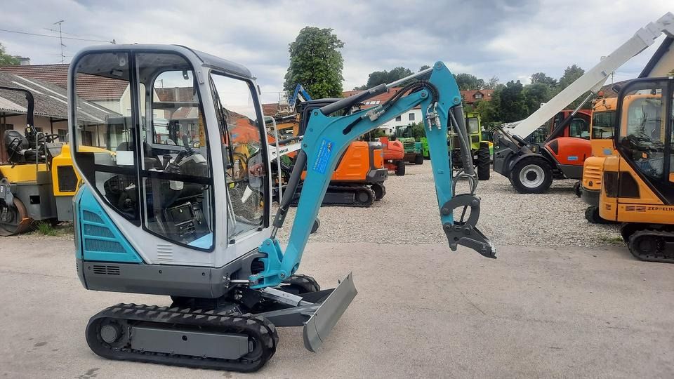 2017 Wacker Neuson ET16 mini excavator, side view