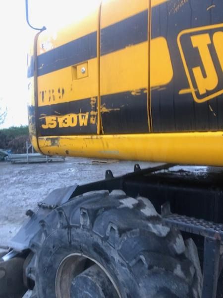 2001 JCB JS130W wheel excavator side body detail 2001 JCB JS130W wheel excavator side body detail