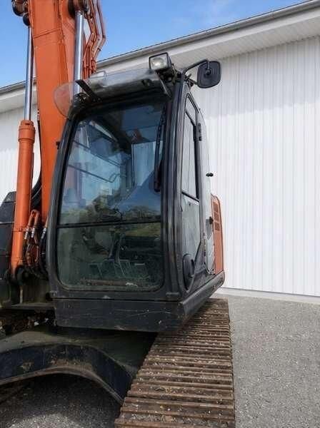 2012 Hitachi ZX225USLC-3 crawler excavator cab view 2012 Hitachi ZX225USLC-3 crawler excavator cab view