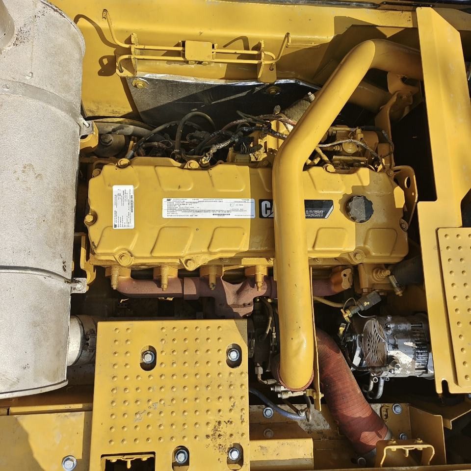 2021 Caterpillar 325BL crawler excavator engine compartment view