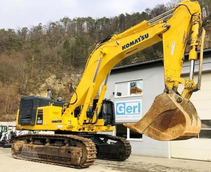 2020 Komatsu PC800 crawler excavator, side view