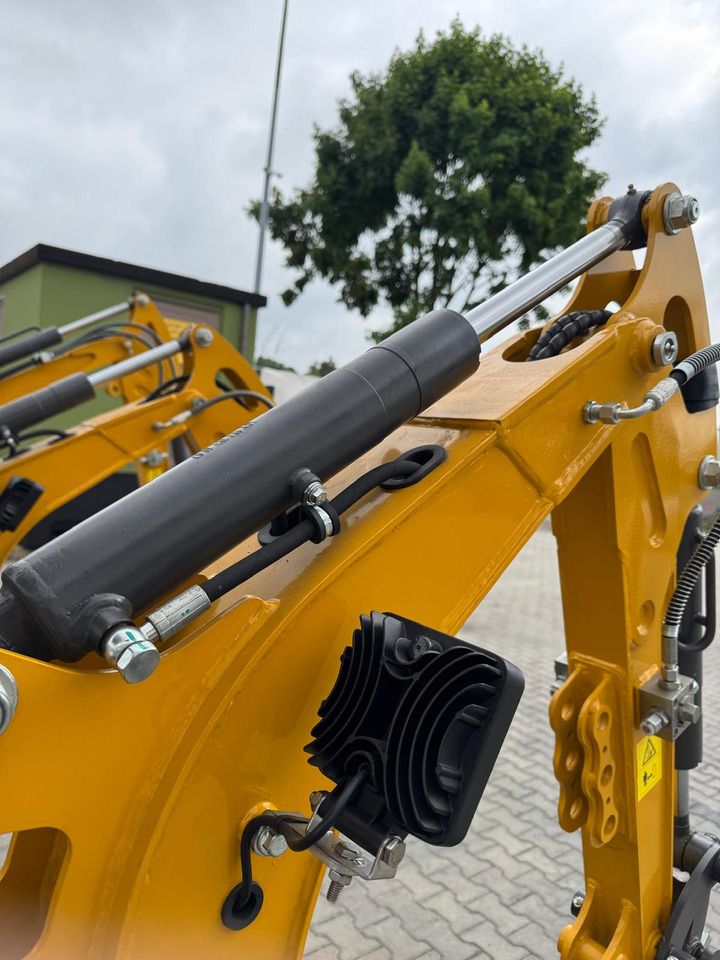 New 2025 Müller Machinery MB 12-SH Mini Excavator