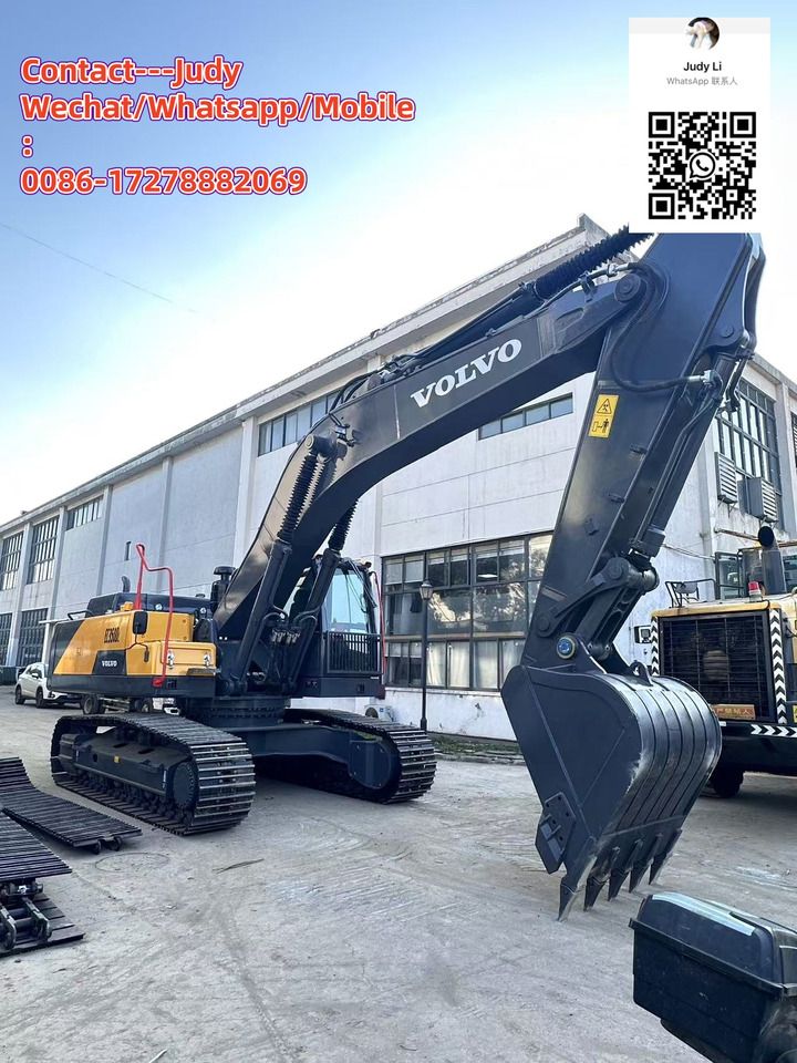 2022 Volvo EC350 crawler excavator, side view 2022 Volvo EC350 crawler excavator, side view