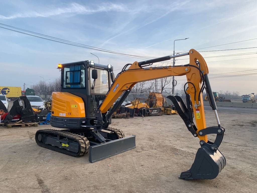 2025 Captok CK40 mini excavator, side view 2025 Captok CK40 mini excavator, side view