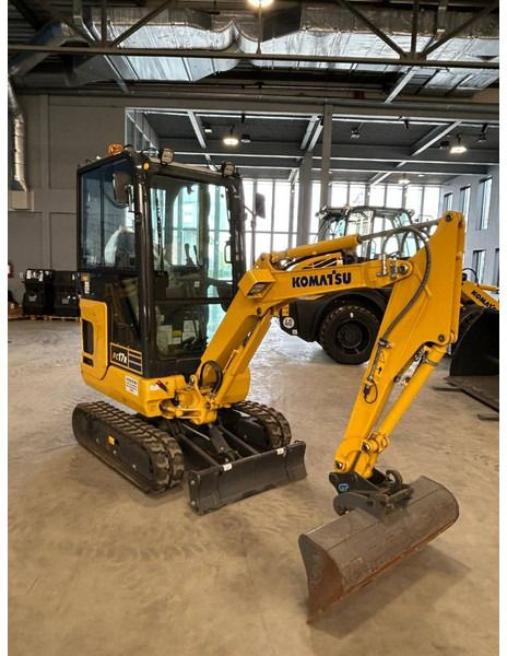 2023 Komatsu PC 17 R-5 mini excavator, side view 2023 Komatsu PC 17 R-5 mini excavator, side view