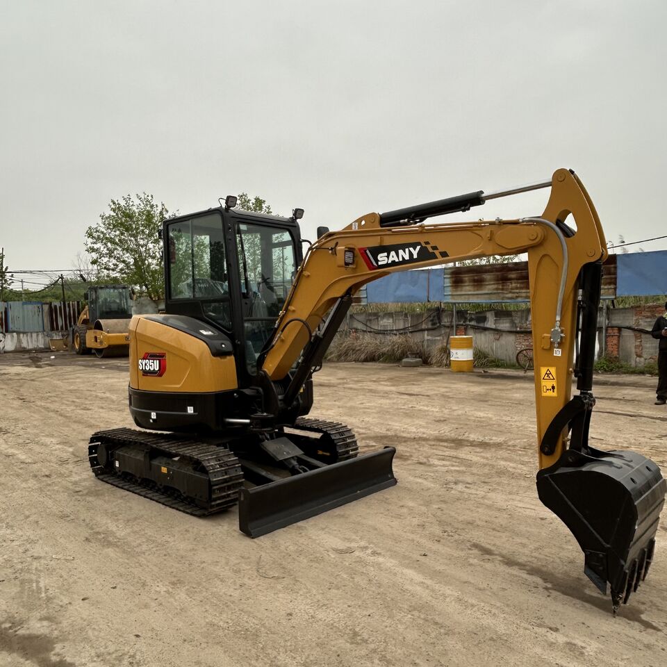 2026 Sany SY35U mini excavator, side view 2026 Sany SY35U mini excavator, side view