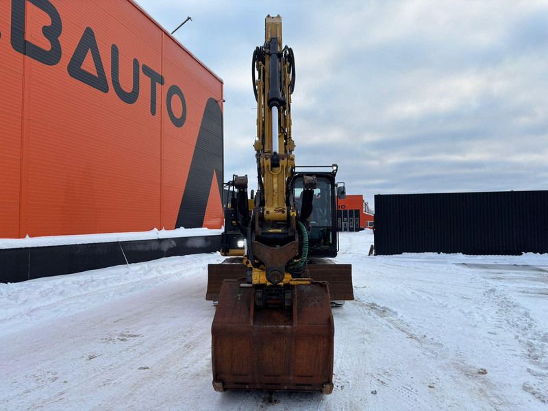 2015 Caterpillar 312 EL crawler excavator, front view 2015 Caterpillar 312 EL crawler excavator, front view