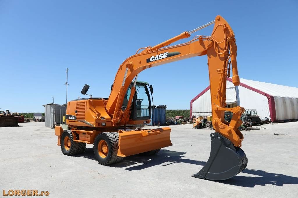 2007 CASE WX145 wheel excavator, side view