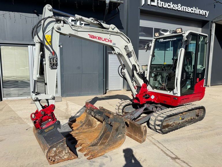 2016 Takeuchi TB240 mini excavator, side view 2016 Takeuchi TB240 mini excavator, side view