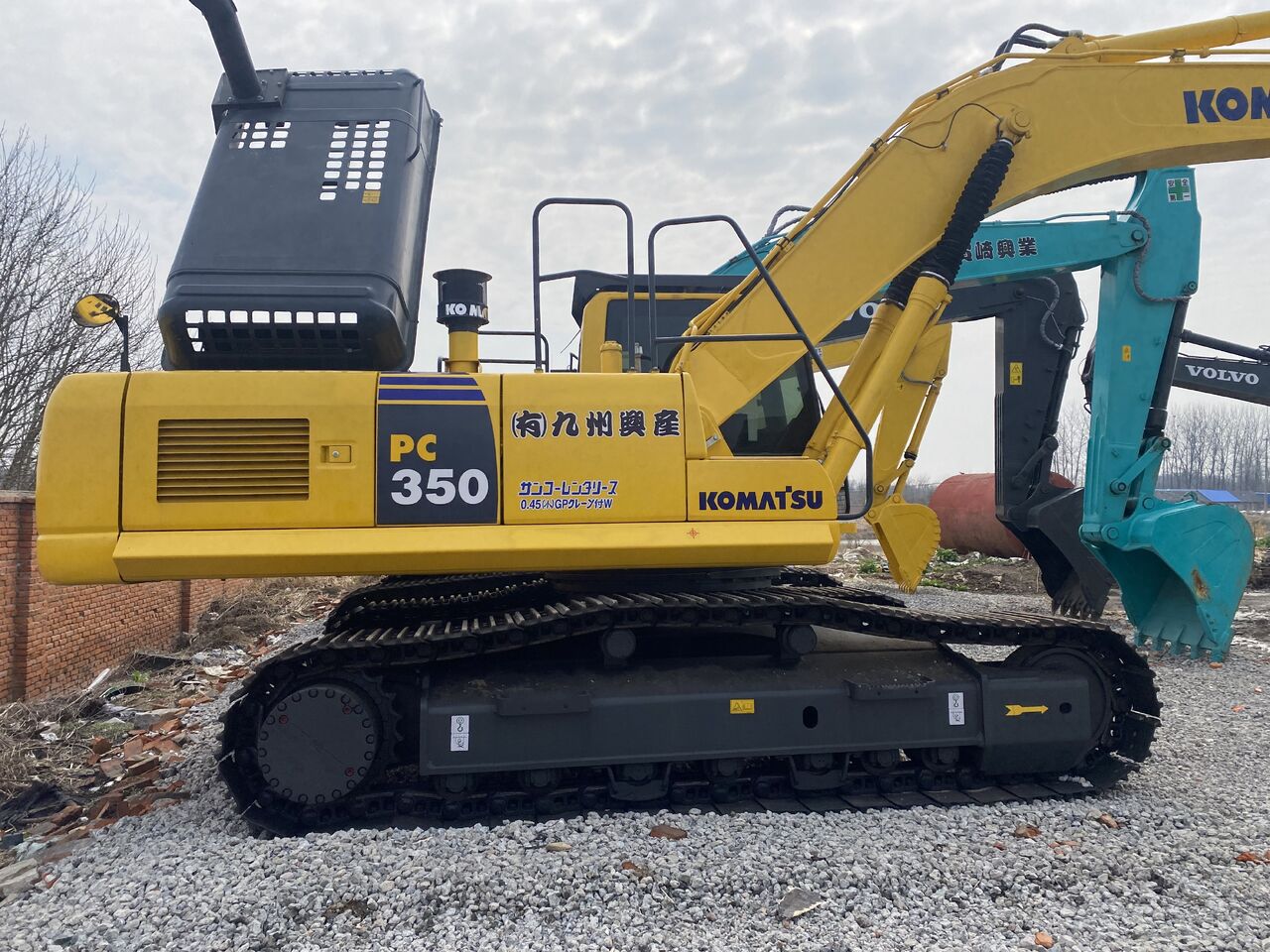 2024 Komatsu PC350-8 crawler excavator side view 2024 Komatsu PC350-8 crawler excavator side view