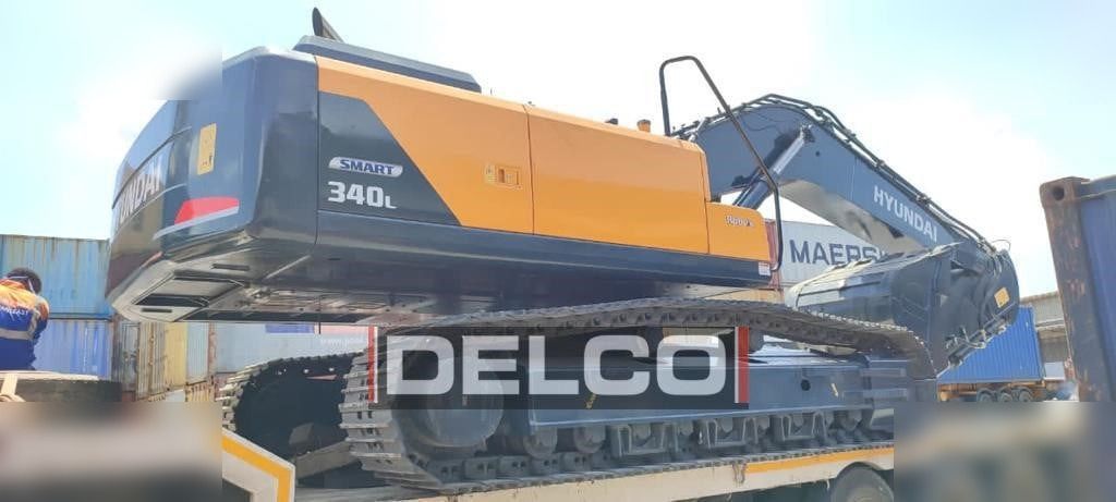 2026 Hyundai Robex 340L Smart crawler excavator, rear three-quarter view 2026 Hyundai Robex 340L Smart crawler excavator, rear three-quarter view
