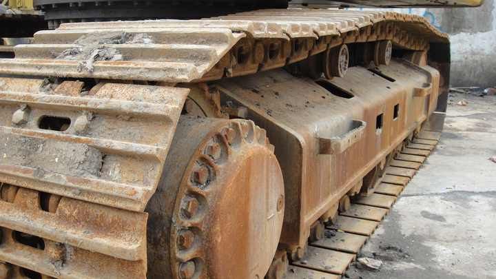 2020 Caterpillar 336D2 crawler excavator track assembly detail
