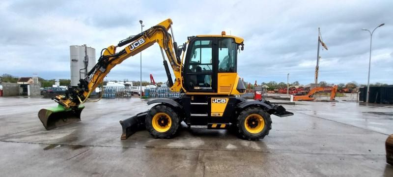 2020 JCB 110W wheel excavator, side view