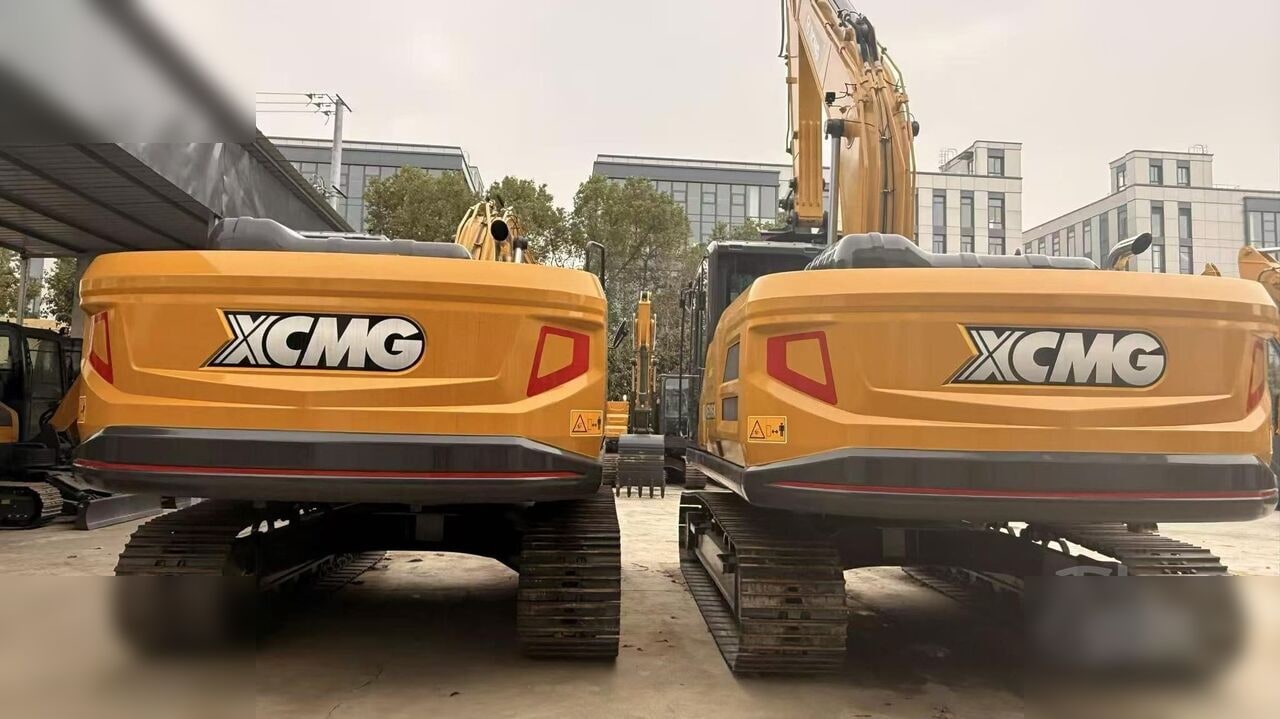 2024 XCMG XE200GA crawler excavator rear view