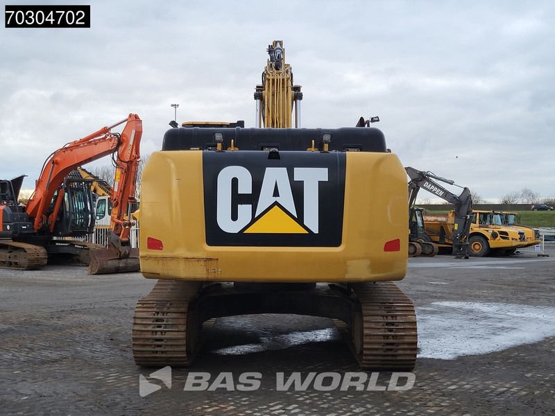 2016 Caterpillar 326FL crawler excavator, rear view 2016 Caterpillar 326FL crawler excavator, rear view